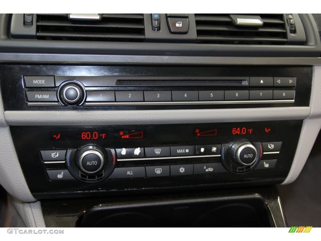 2011 BMW 5 Series 535i Sedan Controls Photo #78630762