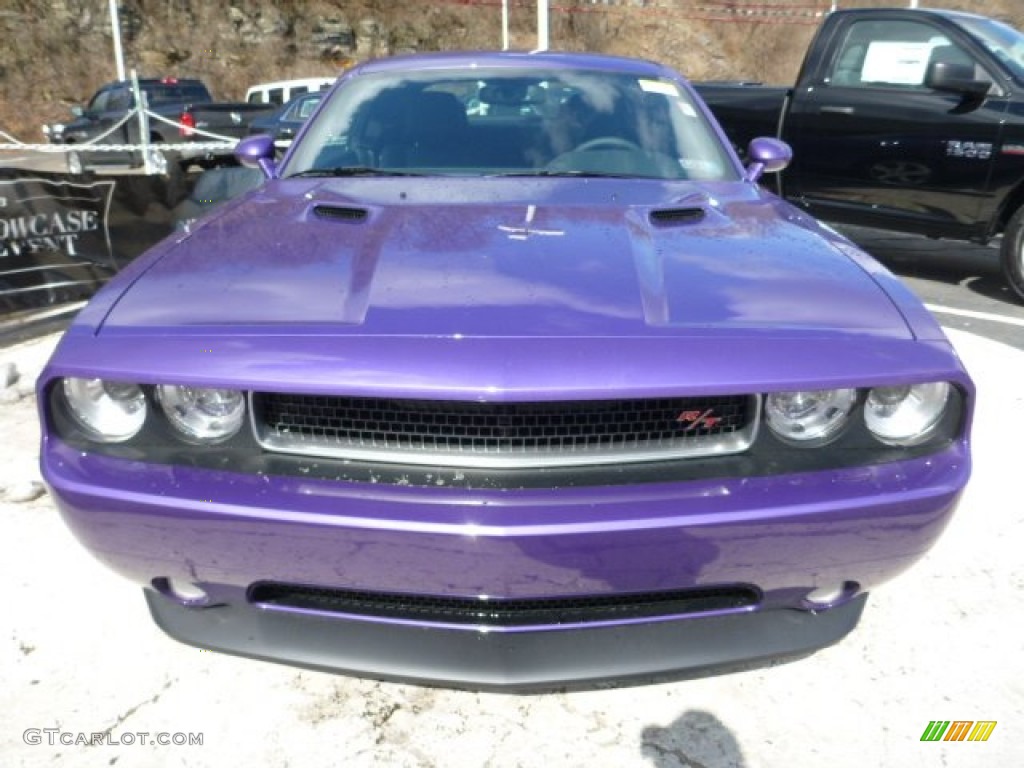 2013 Challenger R/T Classic - Plum Crazy Pearl / Dark Slate Gray photo #5