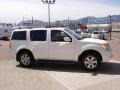 Avalanche White - Pathfinder S 4x4 Photo No. 13