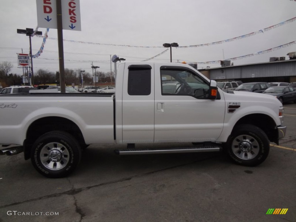 2010 F350 Super Duty Lariat SuperCab 4x4 - Oxford White / Ebony photo #4