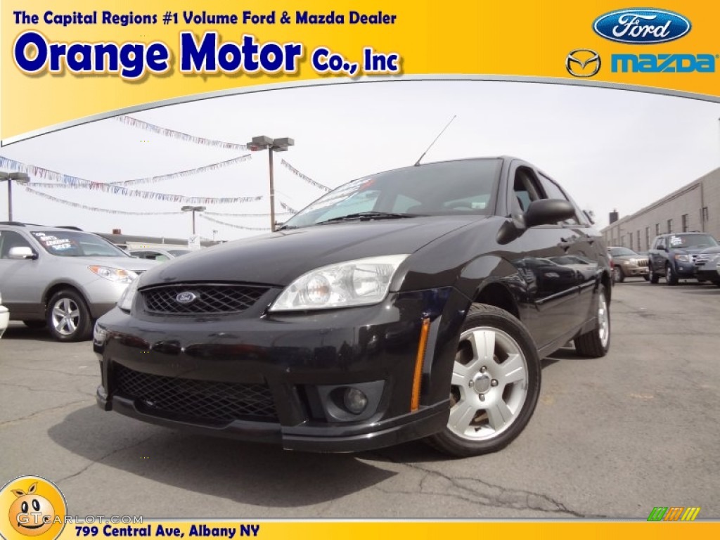 2007 Focus ZX4 SE Sedan - Pitch Black / Charcoal/Light Flint photo #1