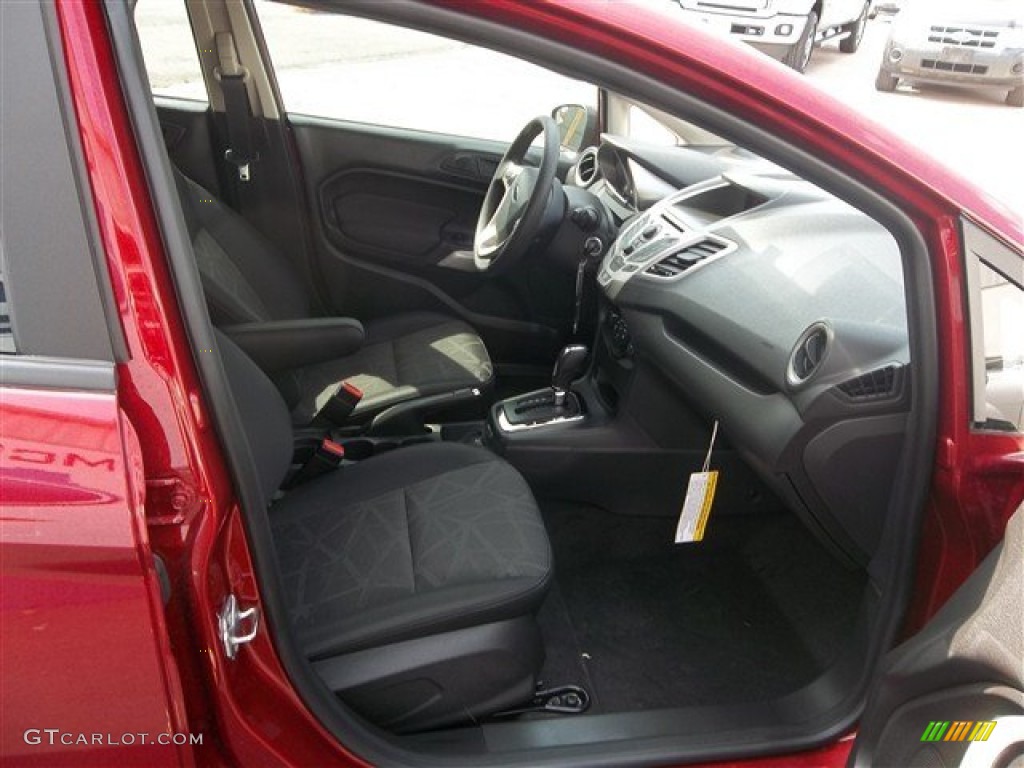 2013 Fiesta SE Hatchback - Ruby Red / Charcoal Black photo #13