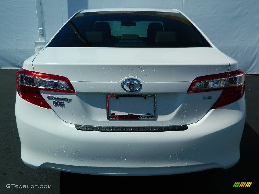 2013 Camry LE - Super White / Ivory photo #5