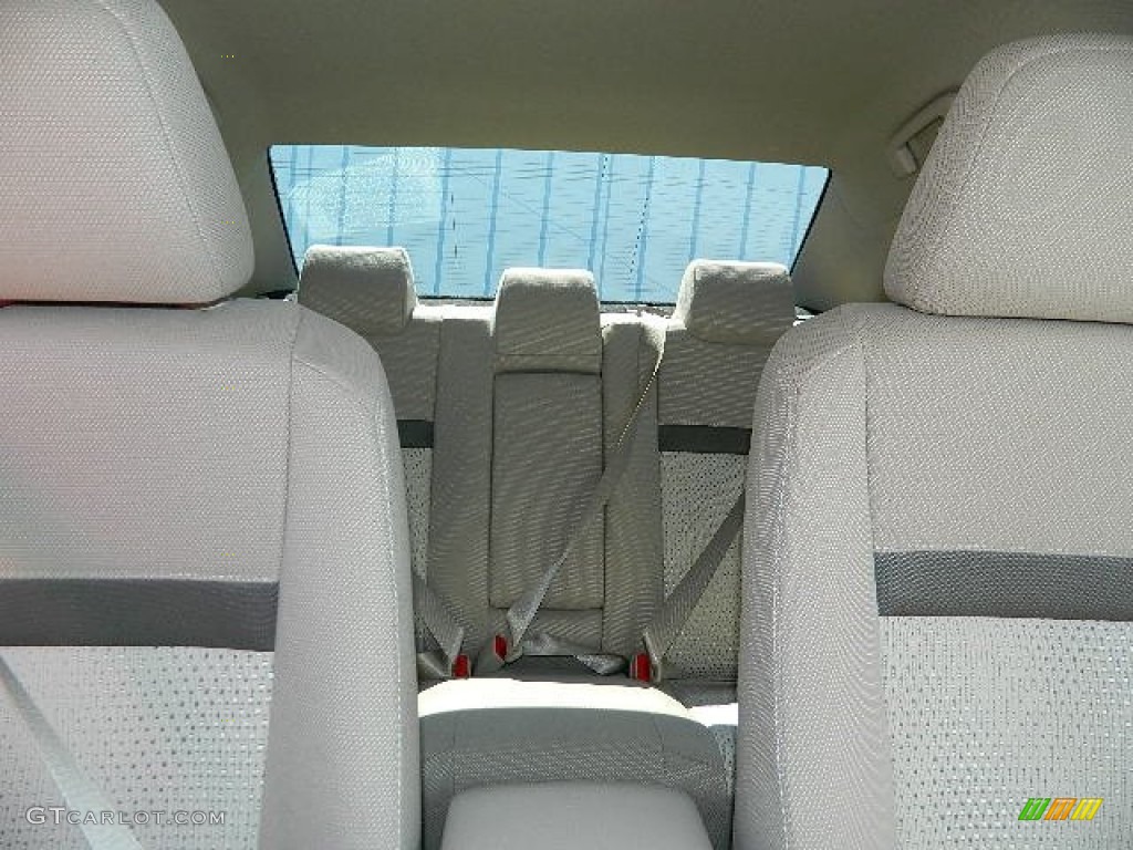2013 Camry LE - Super White / Ivory photo #15