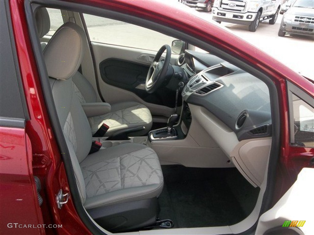 2013 Fiesta SE Hatchback - Ruby Red / Charcoal Black/Light Stone photo #13