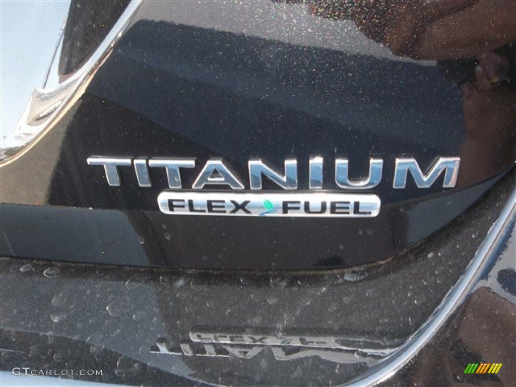 2013 Focus Titanium Hatchback - Tuxedo Black / Charcoal Black photo #31