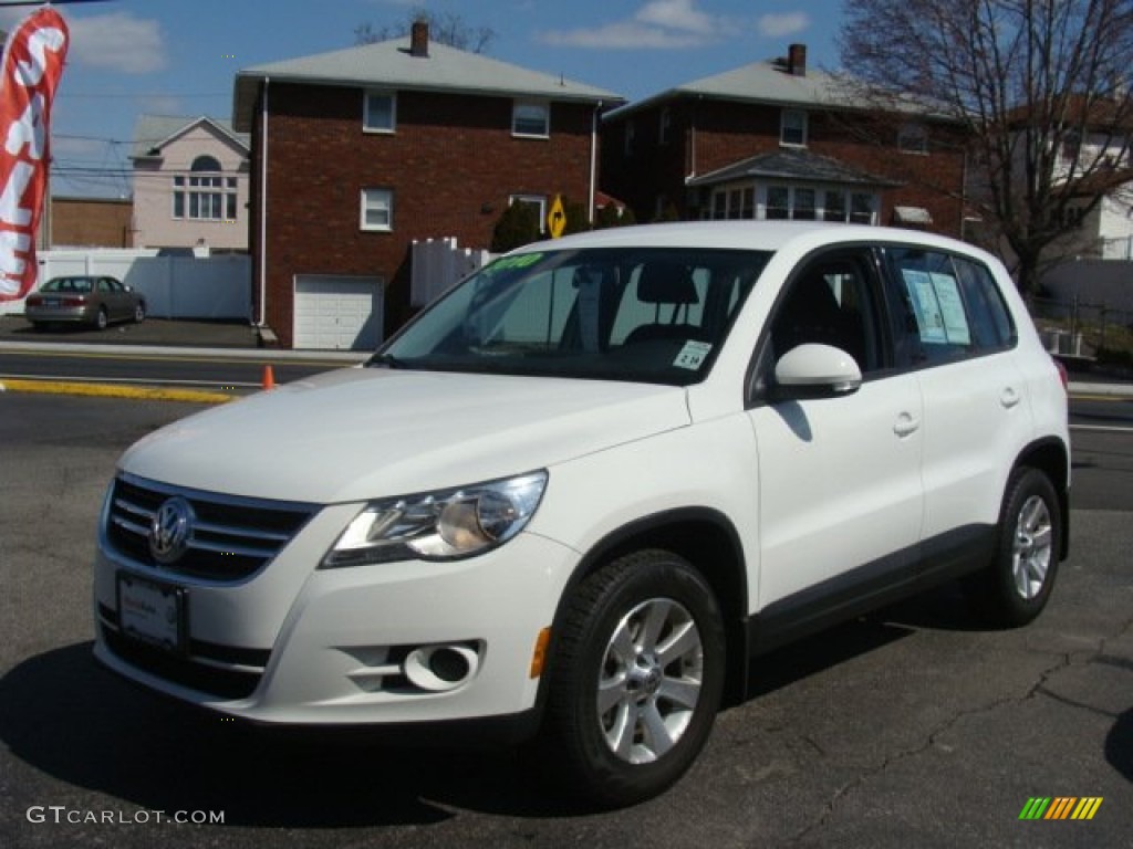 2010 Volkswagen Tiguan S 4Motion Exterior Photos