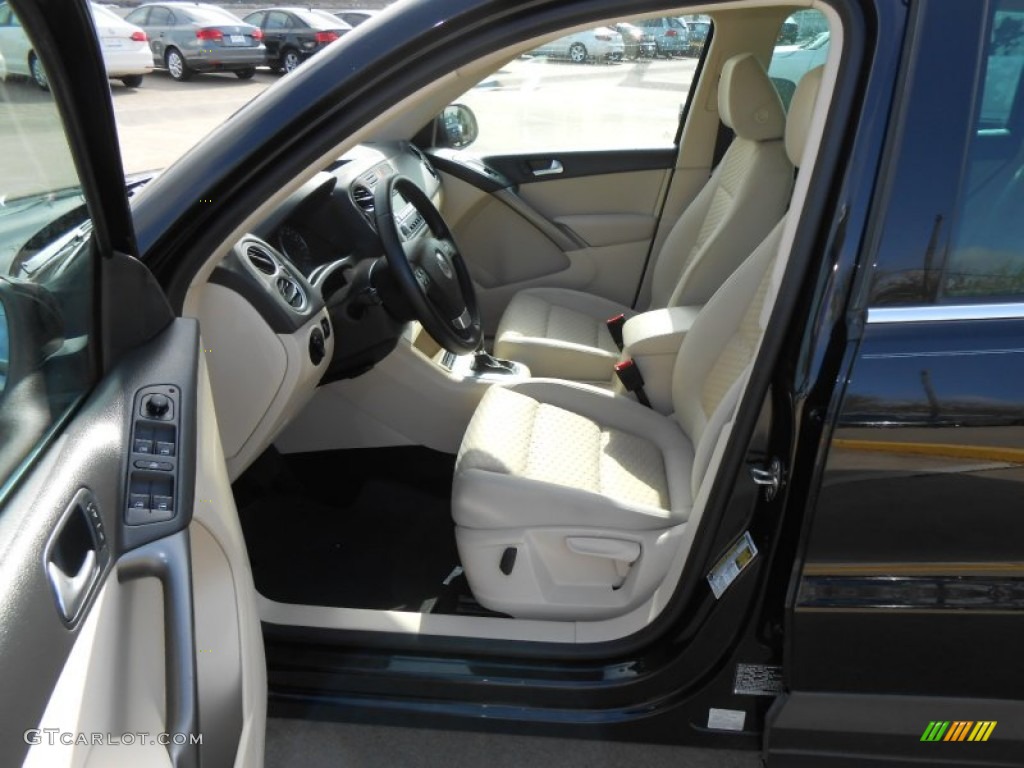 Sandstone Interior 2009 Volkswagen Tiguan SE Photo #78647071