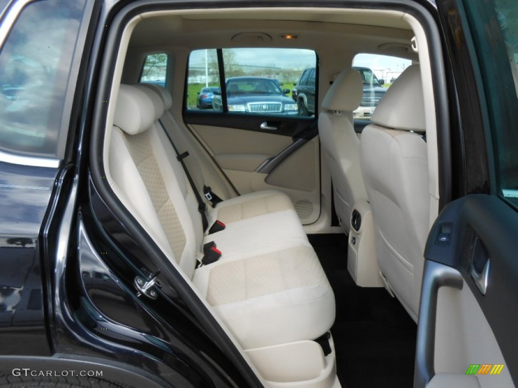 2009 Volkswagen Tiguan SE Rear Seat Photo #78647203