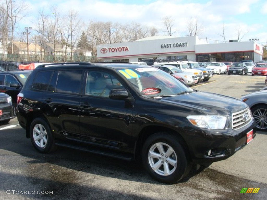 Black Toyota Highlander