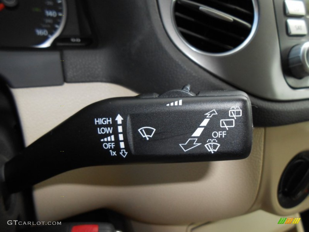 2009 Volkswagen Tiguan SE Controls Photo #78647442
