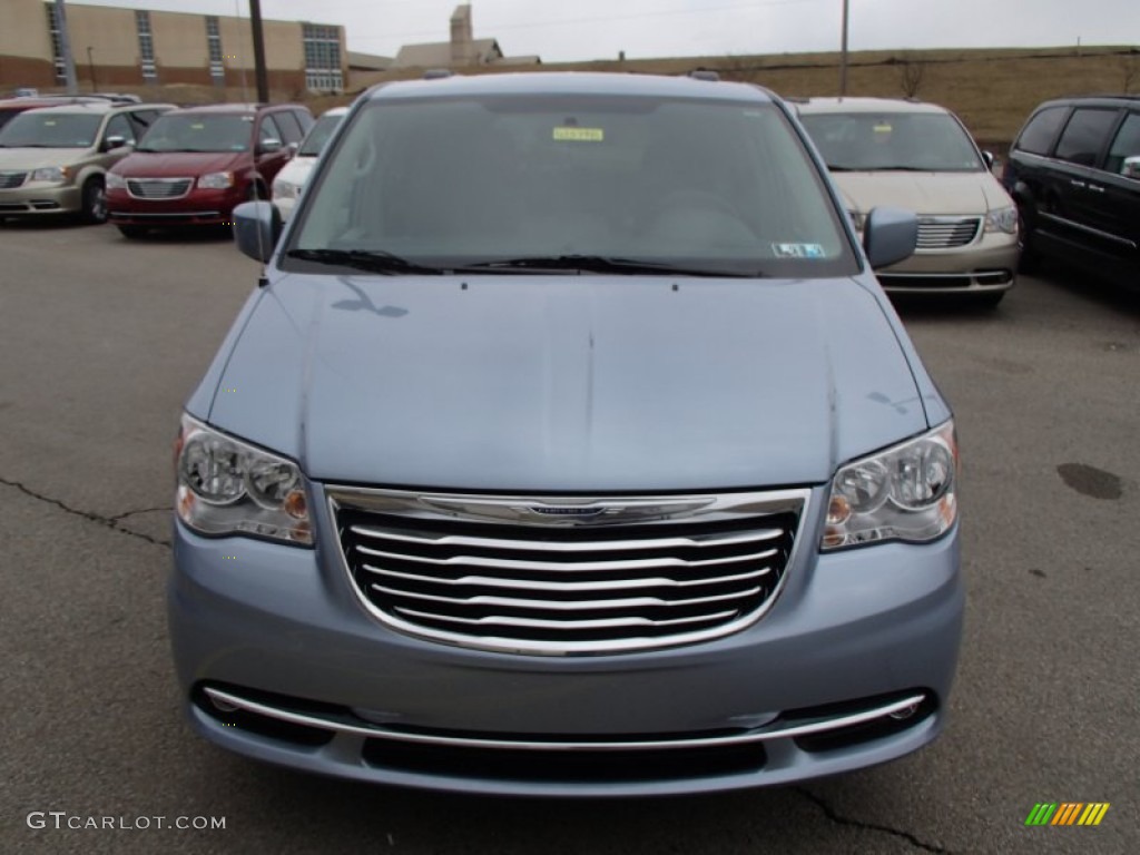 2013 Town & Country Touring - Crystal Blue Pearl / Black/Light Graystone photo #3