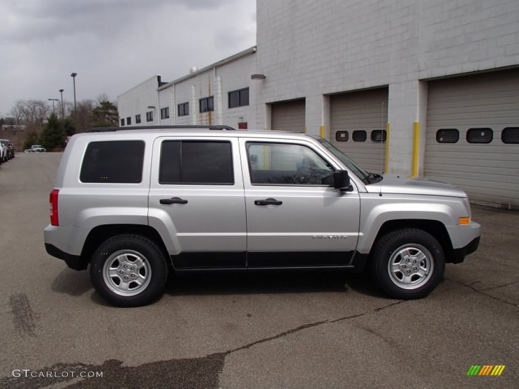 Bright Silver Metallic 2014 Jeep Patriot Sport Exterior Photo #78649113