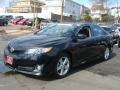 Attitude Black Metallic - Camry SE Photo No. 3