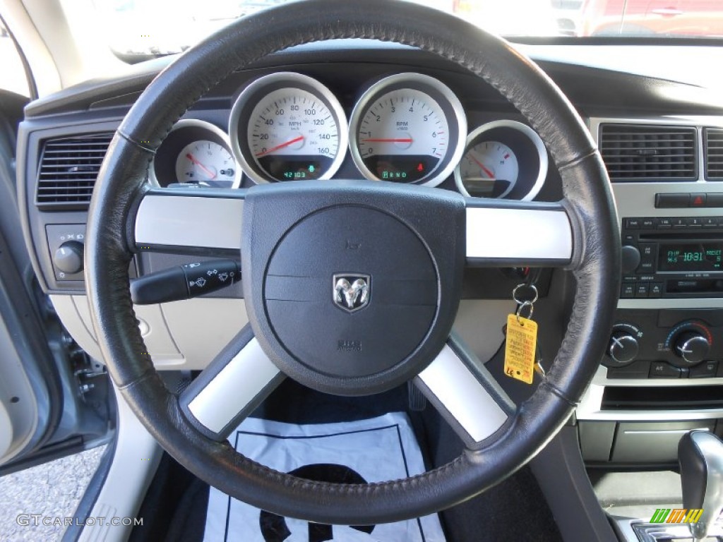 2006 Dodge Charger R/T Steering Wheel Photos