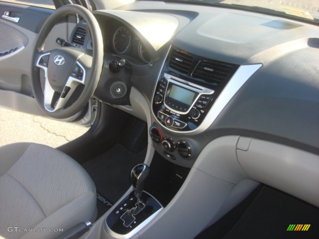 2012 Accent GLS 4 Door - Ironman Silver / Gray photo #15