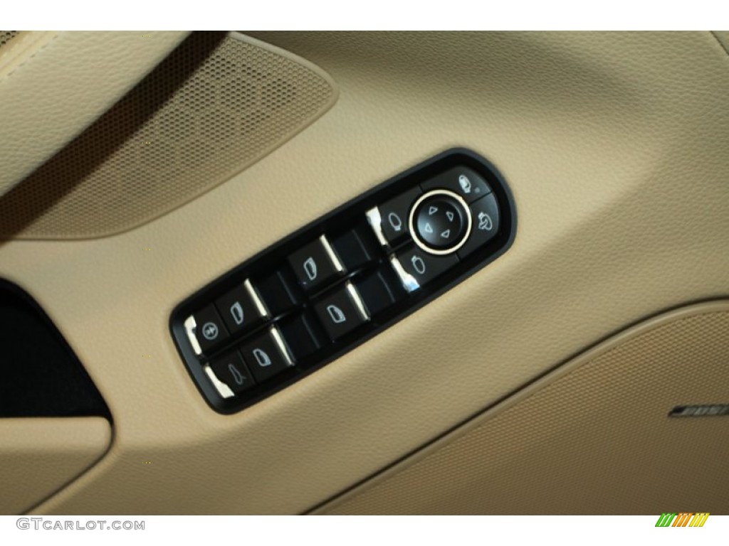2013 Porsche Panamera V6 Controls Photo #78650012