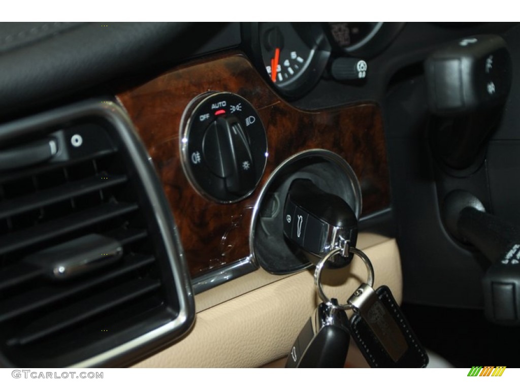 2013 Porsche Panamera V6 Keys Photo #78650078