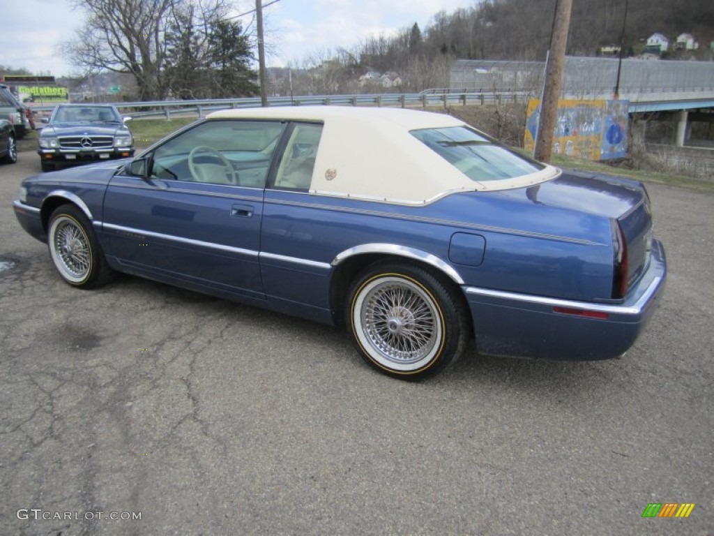 Light Montana Blue 1995 Cadillac Eldorado Standard Eldorado Model Exterior Photo #78650149