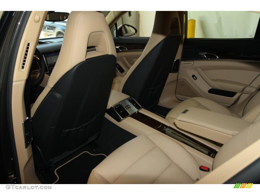 Black/Luxor Beige Interior 2013 Porsche Panamera V6 Photo #78650362