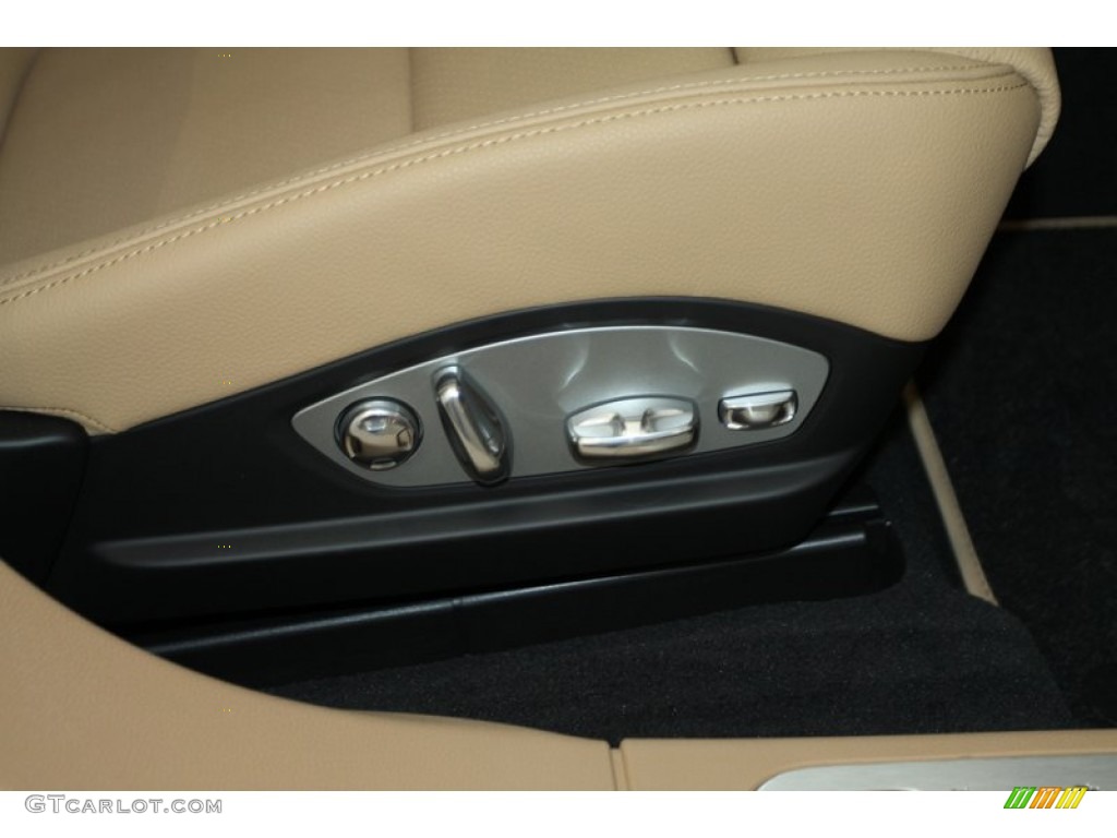 2013 Porsche Panamera V6 Front Seat Photo #78650584