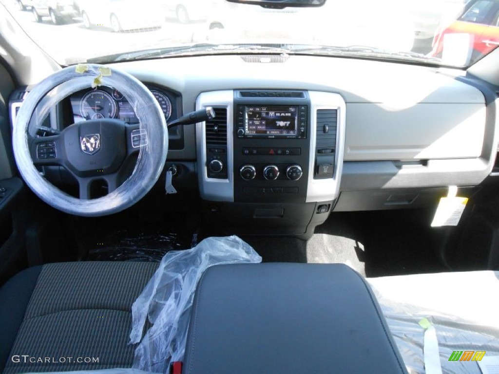 2012 Ram 3500 HD Big Horn Crew Cab 4x4 Dually - Black / Dark Slate/Medium Graystone photo #18