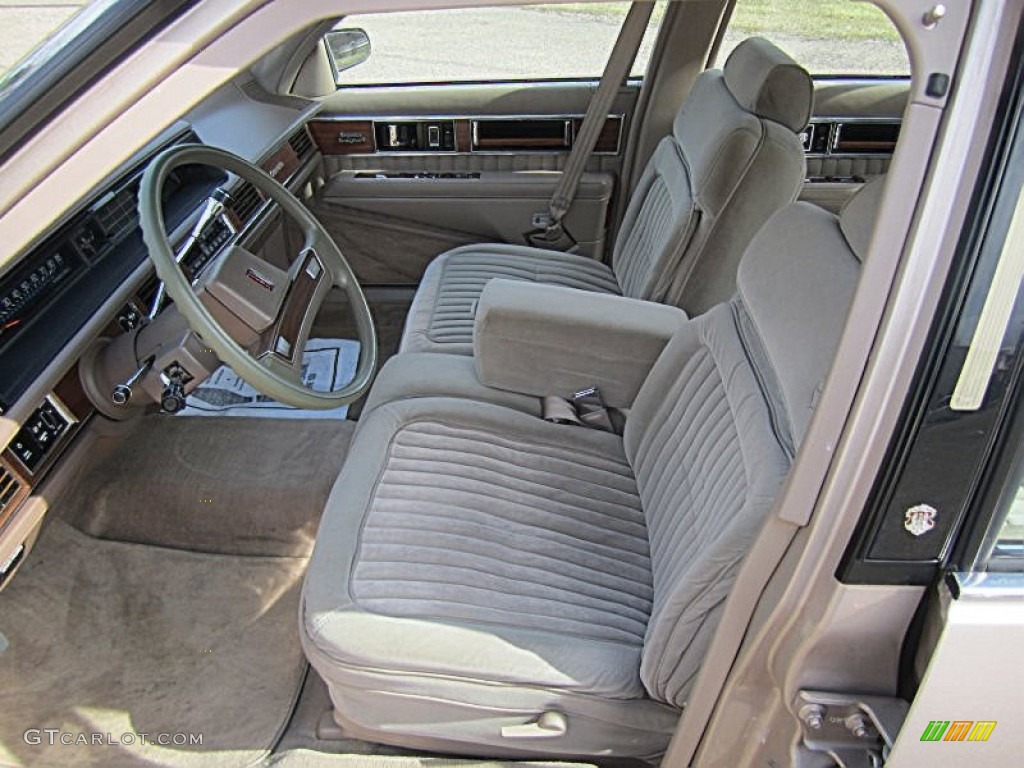 Beige Interior 1990 Oldsmobile Ninety-Eight Regency Sedan Photo #78651535