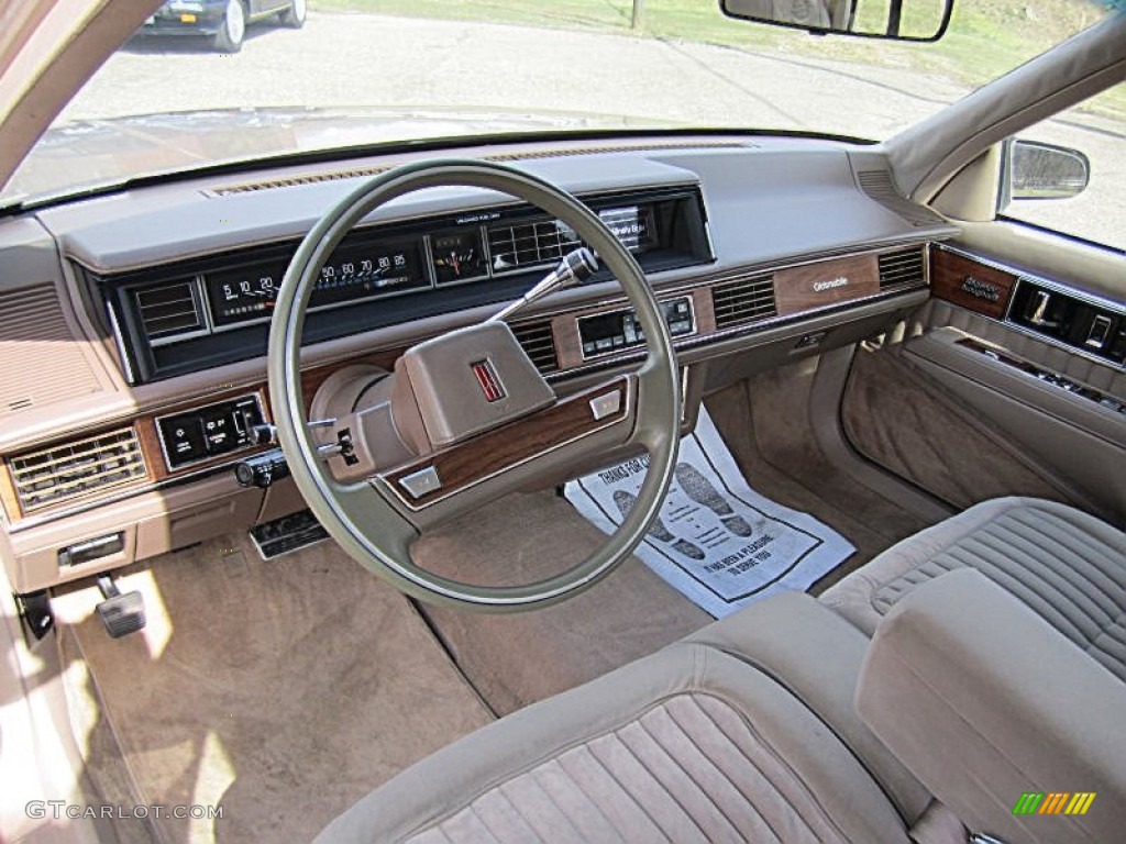 Beige Interior 1990 Oldsmobile Ninety-Eight Regency Sedan Photo #78651572