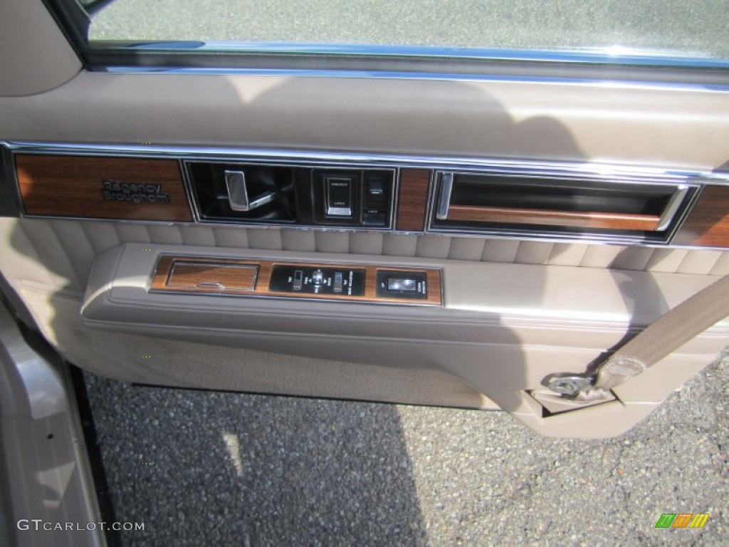 1990 Oldsmobile Ninety-Eight Regency Sedan Door Panel Photos