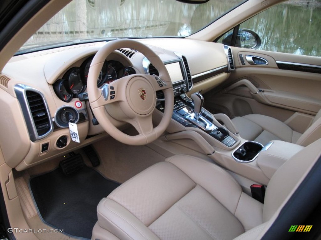 Luxor Beige Interior 2013 Porsche Cayenne Diesel Photo #78652249