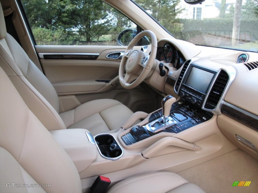 2013 Porsche Cayenne Diesel Luxor Beige Dashboard Photo #78652405