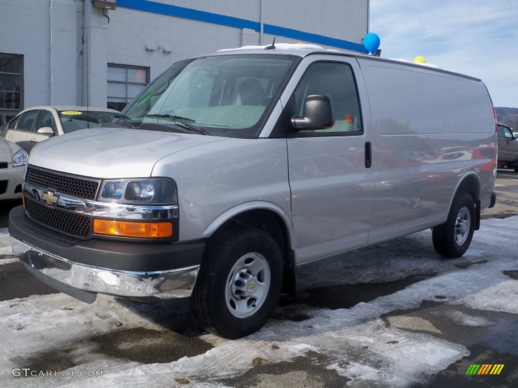 2011 Chevrolet Express 2500 Cargo Van Exterior Photos