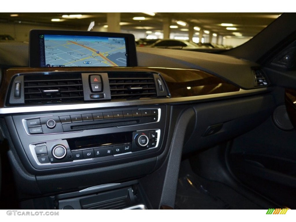 2013 BMW 3 Series ActiveHybrid 3 Sedan Controls Photo #78655444