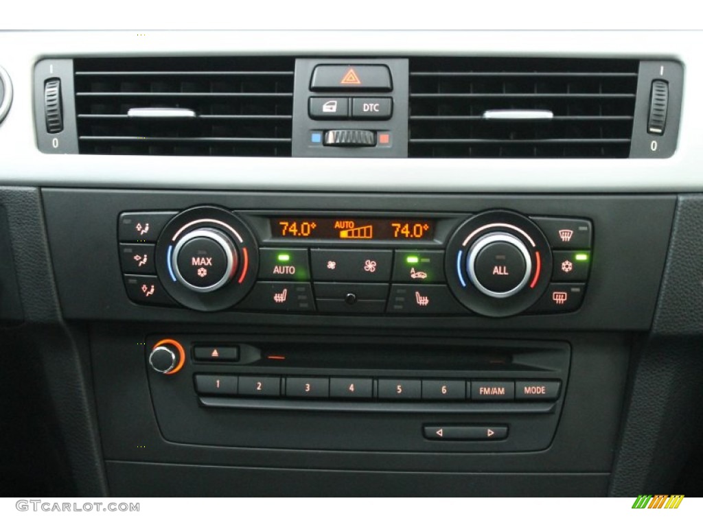 2010 BMW 3 Series 335i Sedan Controls Photo #78657343