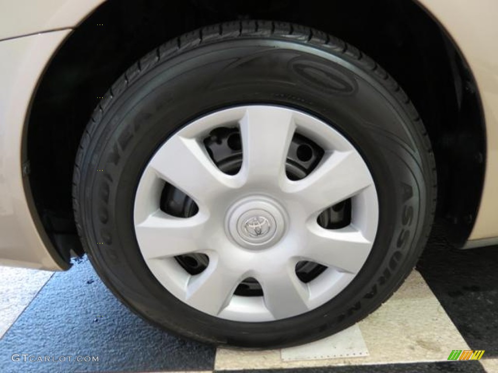 2006 Toyota Camry LE Wheel Photo #78657817