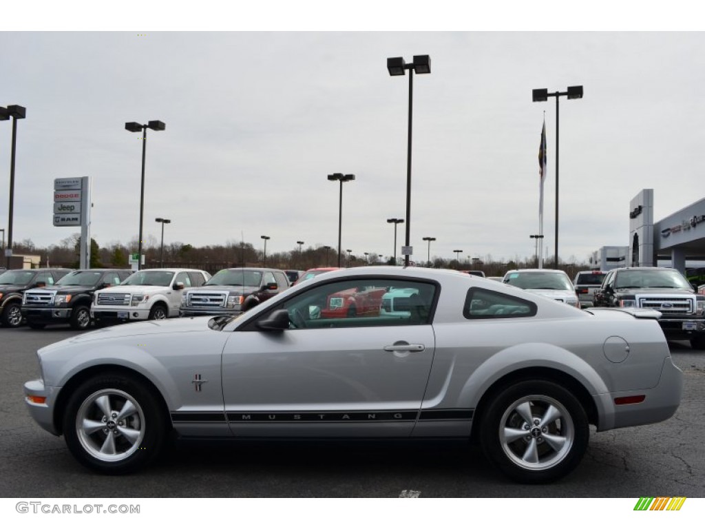 2007 Mustang V6 Deluxe Coupe - Satin Silver Metallic / Light Graphite photo #5