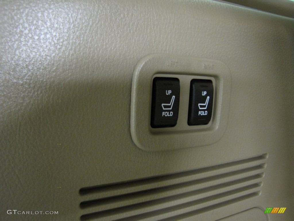 2007 Mountaineer Premier AWD - White Chocolate Tri Coat / Camel photo #6