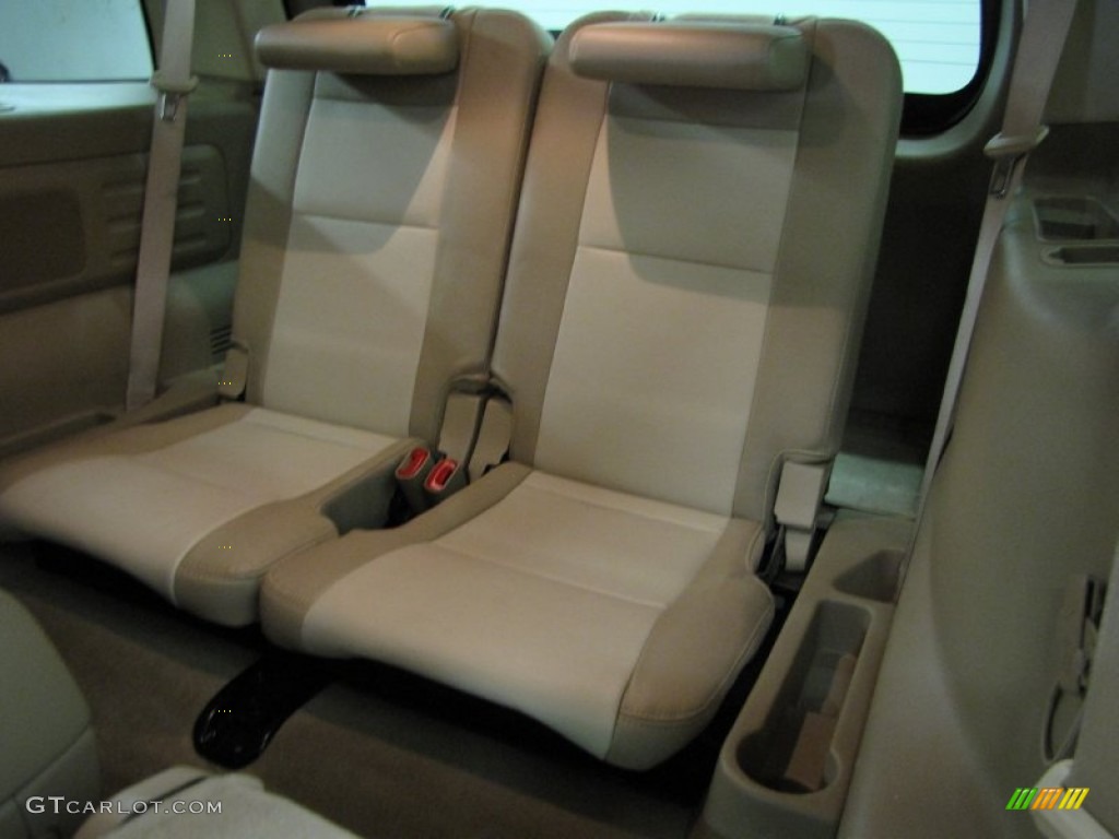 2007 Mountaineer Premier AWD - White Chocolate Tri Coat / Camel photo #11