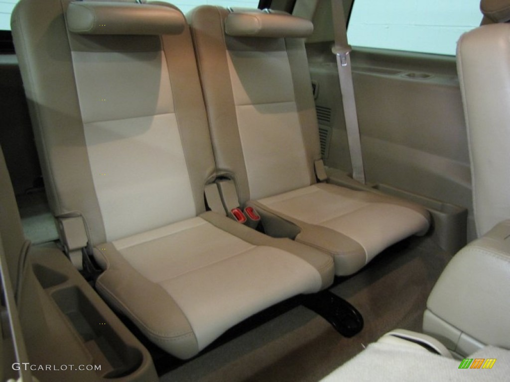 2007 Mountaineer Premier AWD - White Chocolate Tri Coat / Camel photo #12