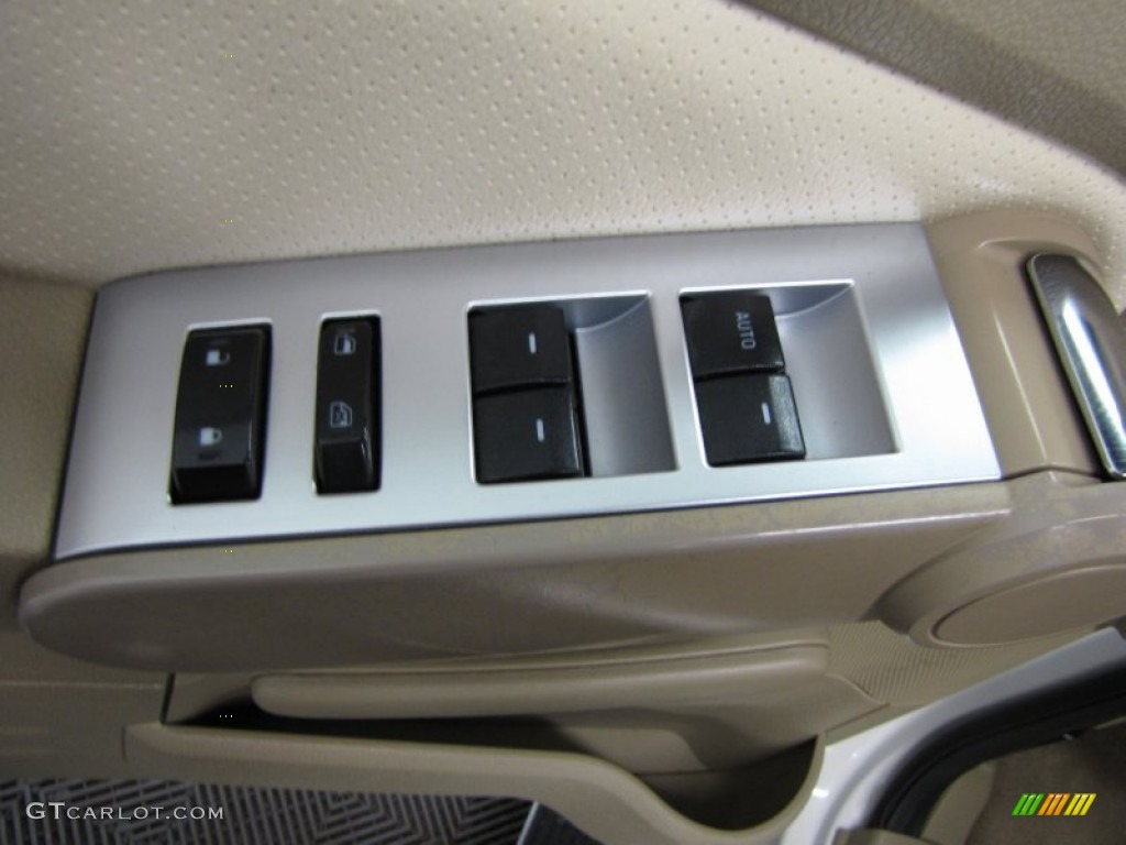 2007 Mountaineer Premier AWD - White Chocolate Tri Coat / Camel photo #16