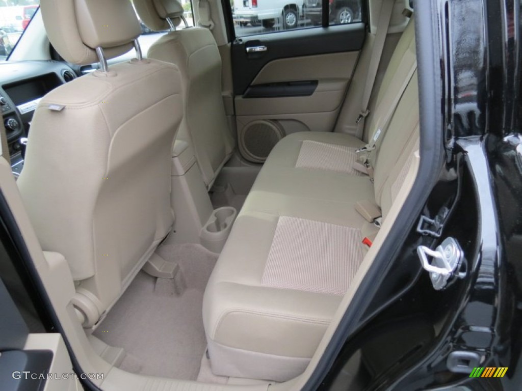 2014 Jeep Compass Sport Rear Seat Photo #78666356