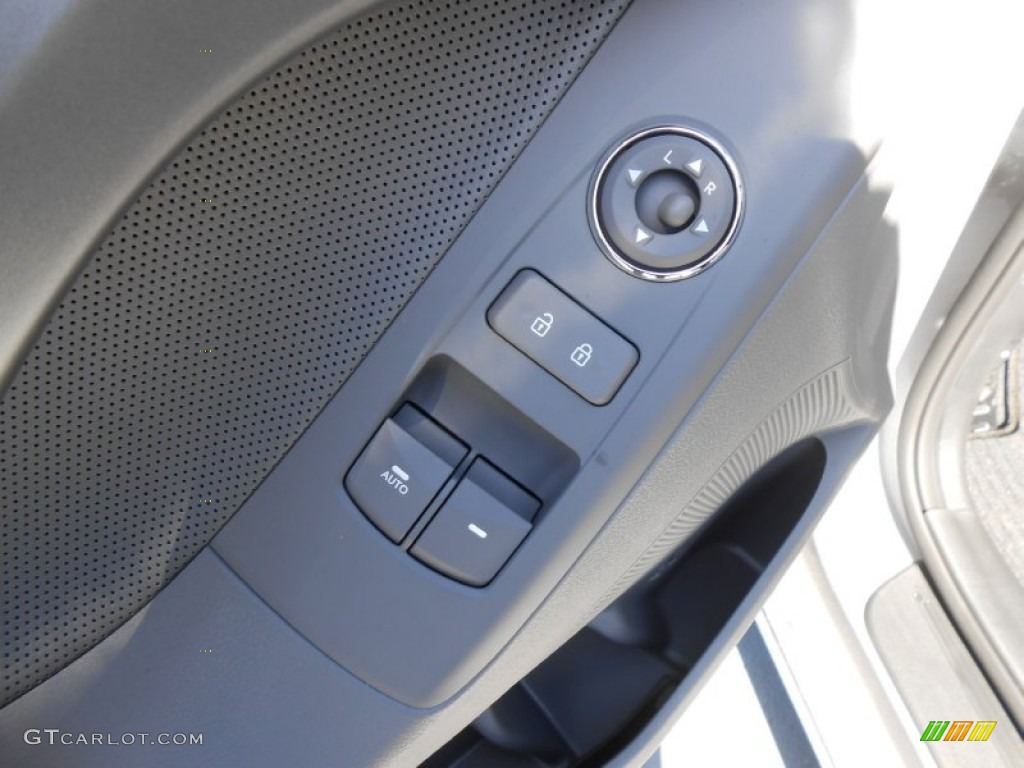 2013 Elantra Coupe SE - Titanium Gray Metallic / Gray photo #19