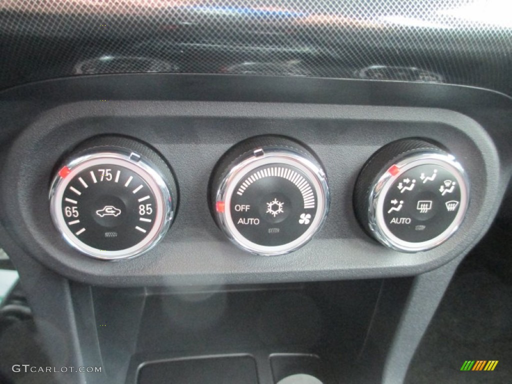 2011 Mitsubishi Lancer Evolution GSR Controls Photo #78666973
