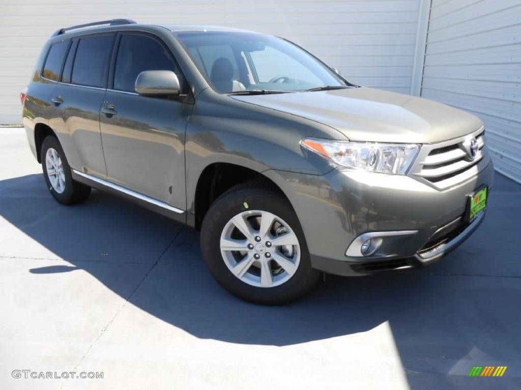 Cypress Green Pearl 2013 Toyota Highlander SE Exterior Photo #78667267