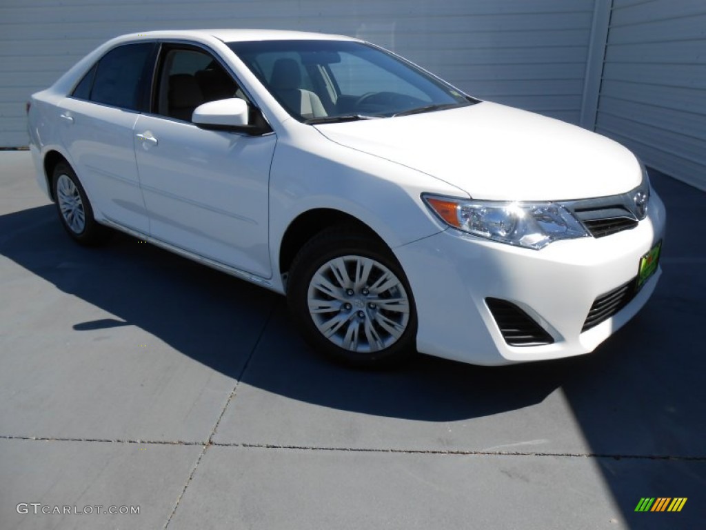 Super White 2013 Toyota Camry LE Exterior Photo #78667885