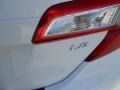 Super White - Camry LE Photo No. 15