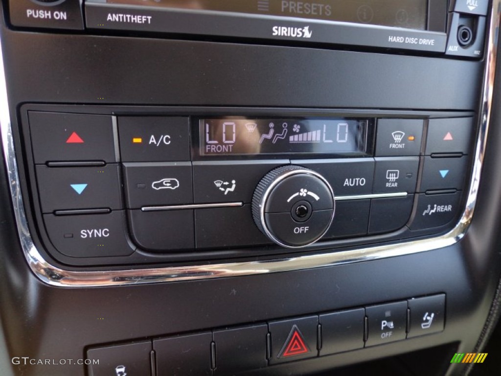 2012 Dodge Durango SXT Controls Photos