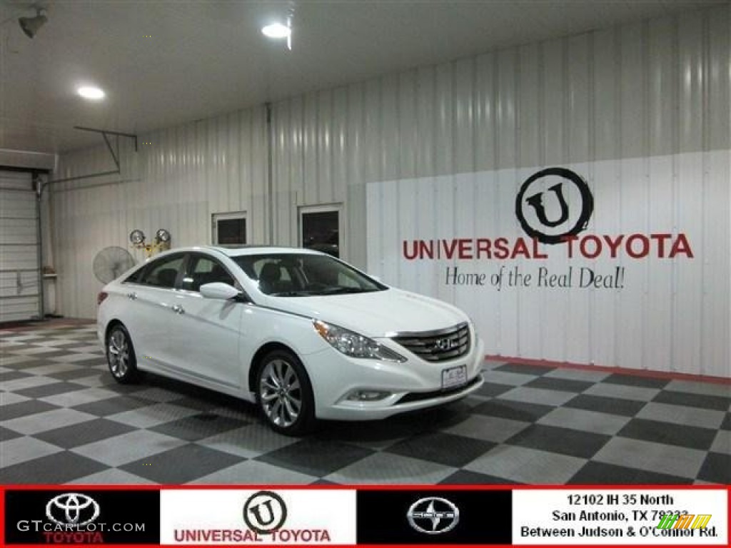 2011 Sonata SE - Pearl White / Black photo #1