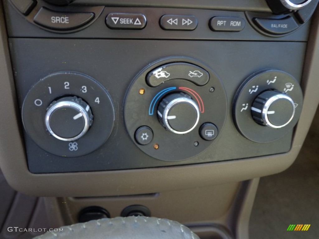 2006 Malibu Maxx LT Wagon - White / Cashmere Beige photo #20