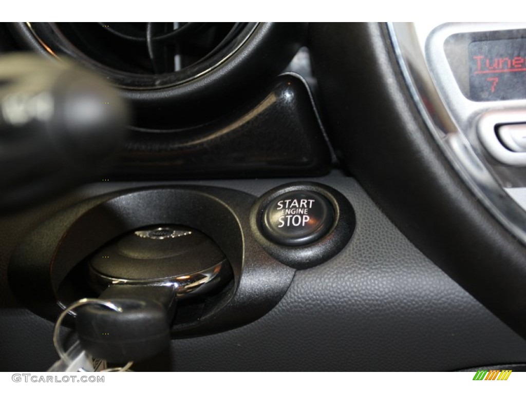 2009 Mini Cooper S Convertible Controls Photo #78671365